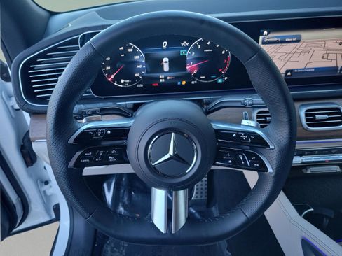 Certified 2025 Mercedes-Benz GLS 580 4MATIC image 21