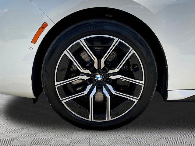 Used 2023 BMW 740i w/ Parking Assistance Package RWD image 35