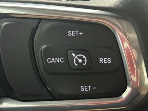 Used 2023 Jeep Wrangler Sahara w/ Cold Weather Group image 21