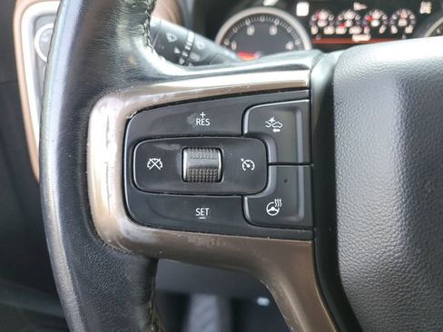 Used 2022 Chevrolet Silverado 2500 High Country w/ Safety Package II image 32