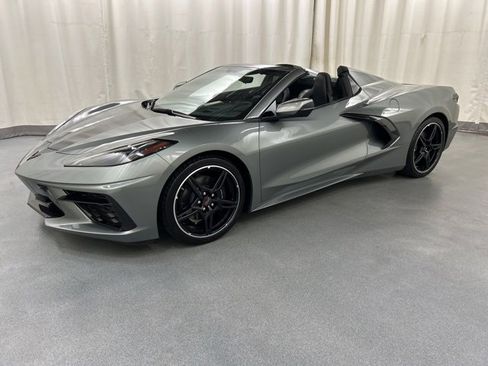 Used 2022 Chevrolet Corvette Stingray Preferred Conv image 2
