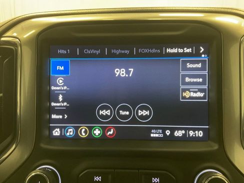 Used 2021 Chevrolet Silverado 1500 LT Trail Boss w/ Convenience Package II AWD/4WD image 28