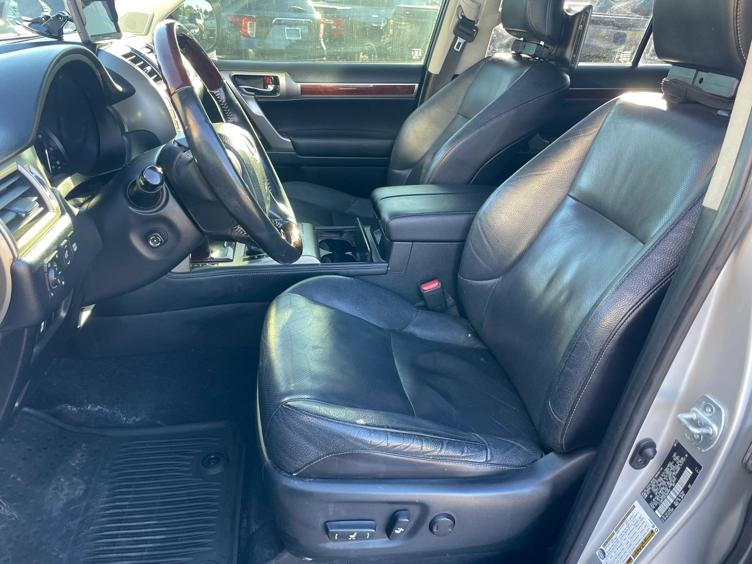 Used 2014 Lexus GX 460 w/ Premium Package AWD/4WD image 13