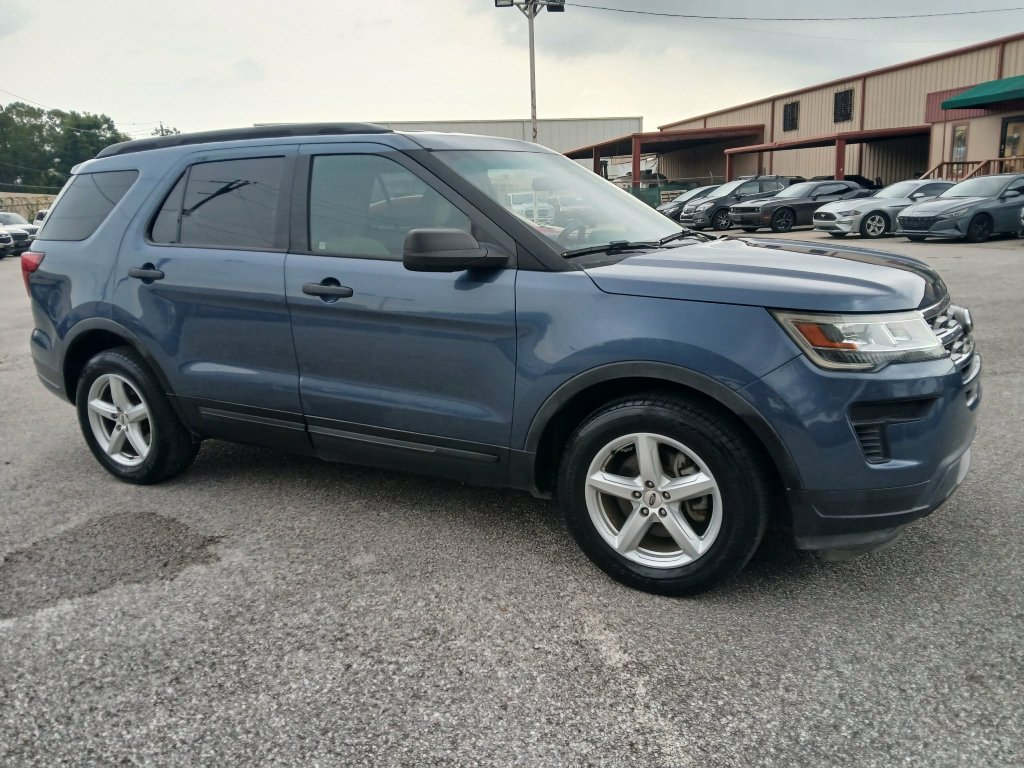 Used 2018 Ford Explorer FWD image 3