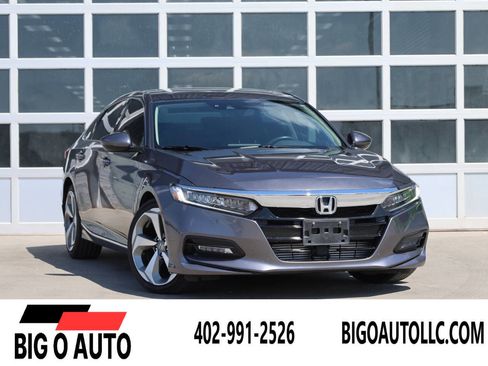 Used 2019 Honda Accord Touring image 1