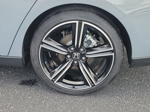 Used 2025 Honda Accord Sport image 29