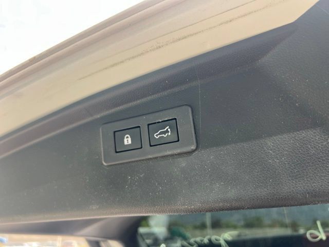 Used 2020 Subaru Outback Premium AWD/4WD image 23