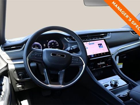 New 2025 Jeep Grand Cherokee Limited w/ Black Appearance Package image 14