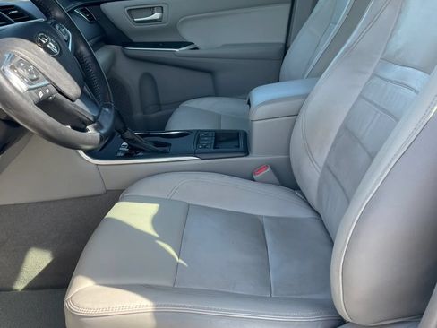 Used 2017 Toyota Camry XLE FWD image 21