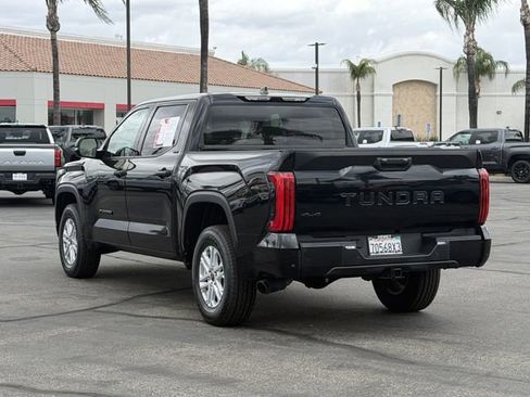 Used 2024 Toyota Tundra SR5 w/ SR5 Convenience Package AWD/4WD image 8