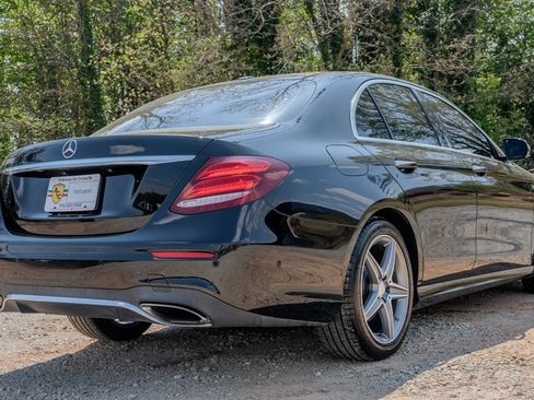 Used 2017 Mercedes-Benz E 300 image 5
