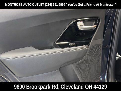 Used 2022 Kia Niro EX w/ Cold Weather Package image 37