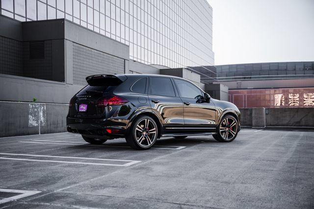 Used 2014 Porsche Cayenne GTS AWD/4WD image 20