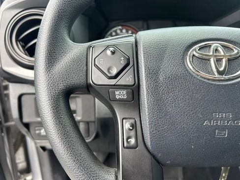 Used 2017 Toyota Tacoma SR RWD image 20