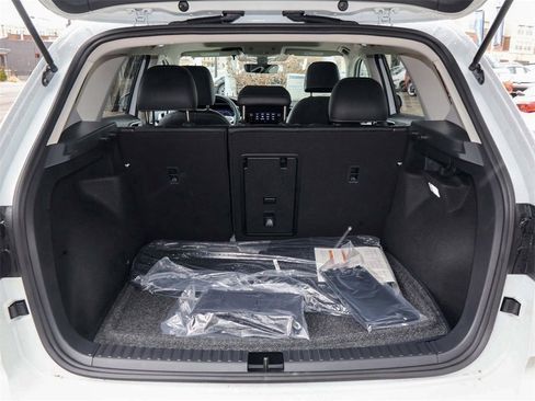 New 2026 Volkswagen Taos SEL image 10