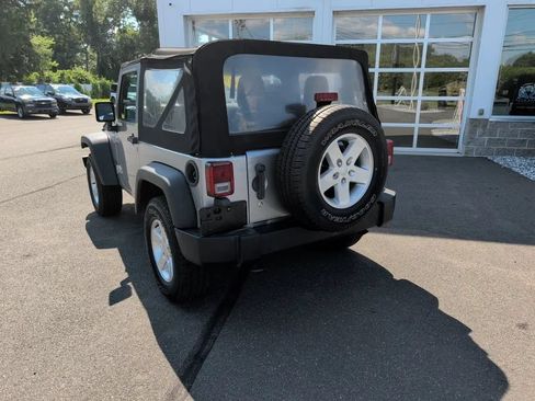 Used 2015 Jeep Wrangler Sport w/ Quick Order Package 23S AWD/4WD image 16