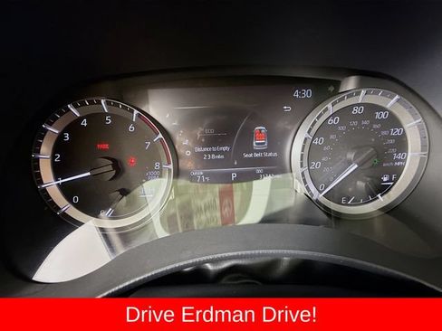 Used 2023 Toyota Highlander L FWD image 17
