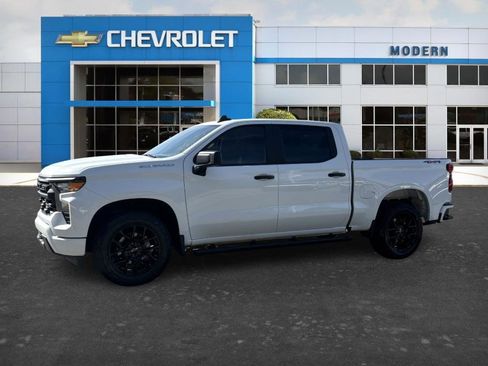 Used 2024 Chevrolet Silverado 1500 Custom AWD/4WD image 1
