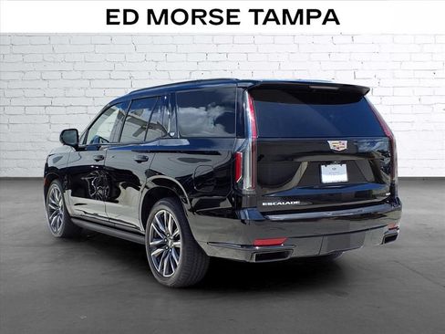 Used 2021 Cadillac Escalade Sport Platinum AWD/4WD image 3