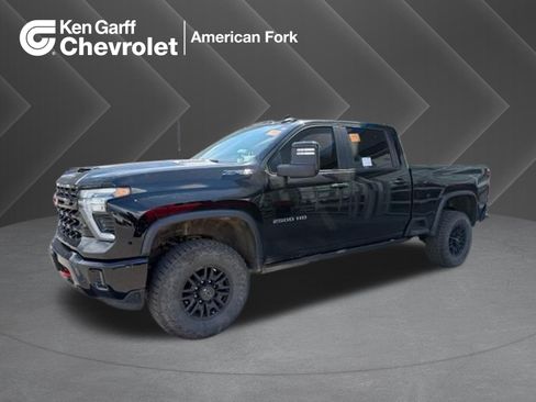 Used 2024 Chevrolet Silverado 2500 ZR2 w/ Technology Package AWD/4WD image 1