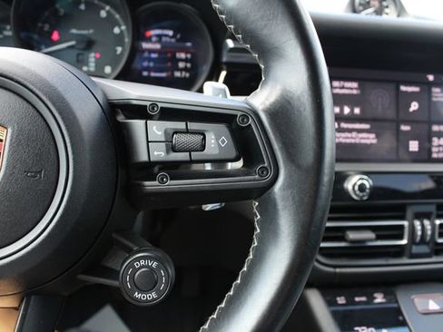 Used 2023 Porsche Macan Turbo AWD/4WD image 12