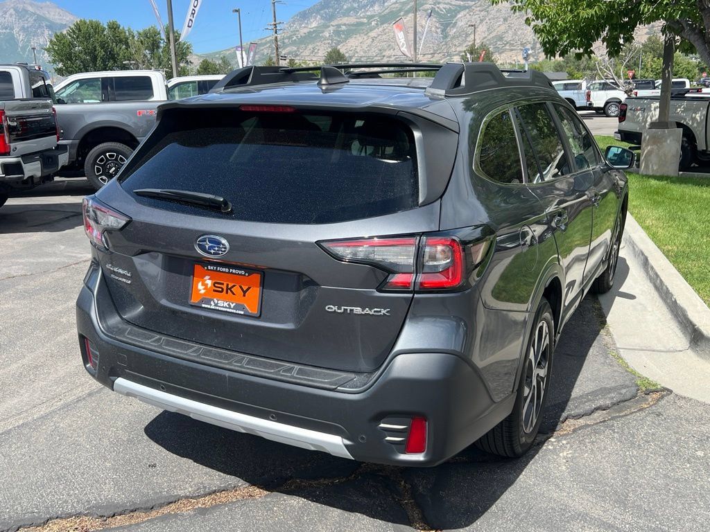 Used 2022 Subaru Outback Limited AWD/4WD image 9