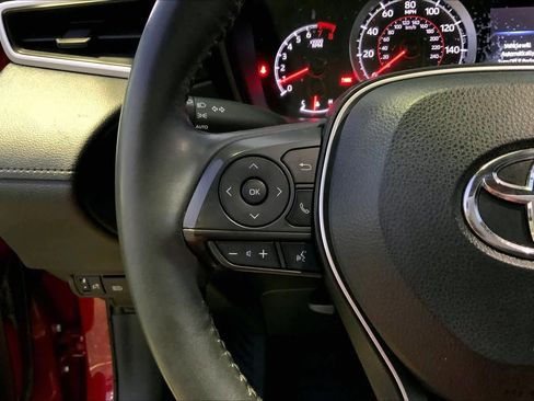 Used 2022 Toyota Corolla Cross LE image 23