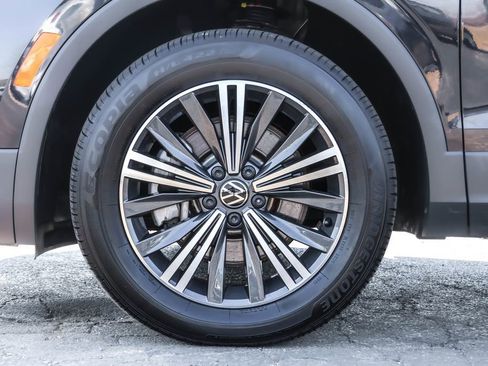 Used 2024 Volkswagen Tiguan Wolfsburg Edition image 15