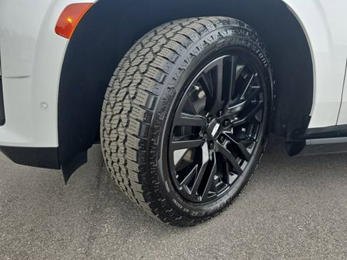 Certified 2023 Cadillac Escalade ESV Sport Platinum image 34