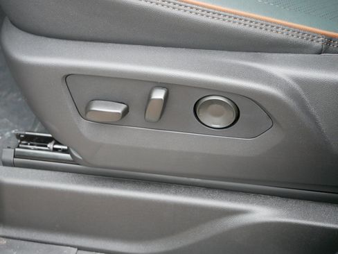 New 2026 Chevrolet Equinox RS AWD/4WD image 17