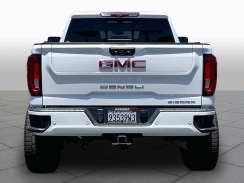 Used 2023 GMC Sierra 2500 Denali w/ Denali Ultimate Package AWD/4WD image 4