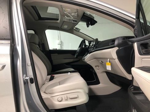 New 2026 Honda Odyssey EX-L image 14