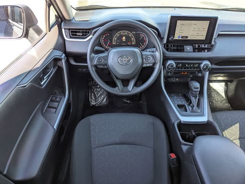 Used 2025 Toyota RAV4 XLE image 27