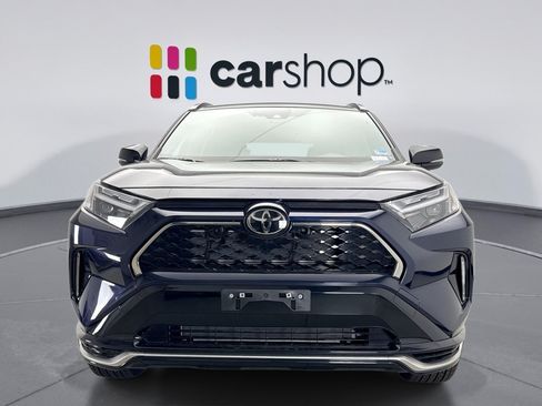 Used 2025 Toyota RAV4 XSE w/ Weather Package AWD/4WD image 8
