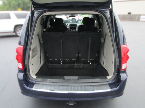 Used 2013 Dodge Grand Caravan SE FWD image 9