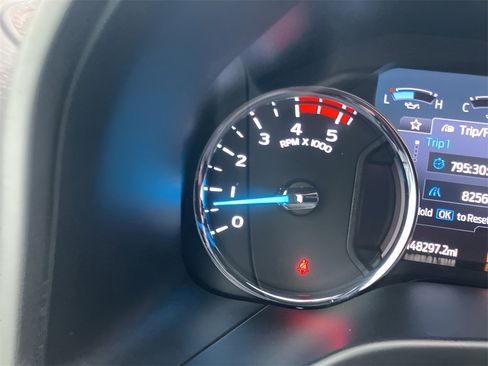 Used 2021 Ford F250 Platinum w/ FX4 Off-Road Package image 15