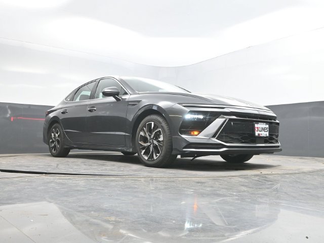 Used 2025 Hyundai Sonata SEL FWD image 45