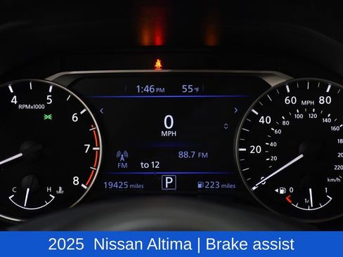 Used 2025 Nissan Altima 2.5 SR w/ SR Premium Package image 13