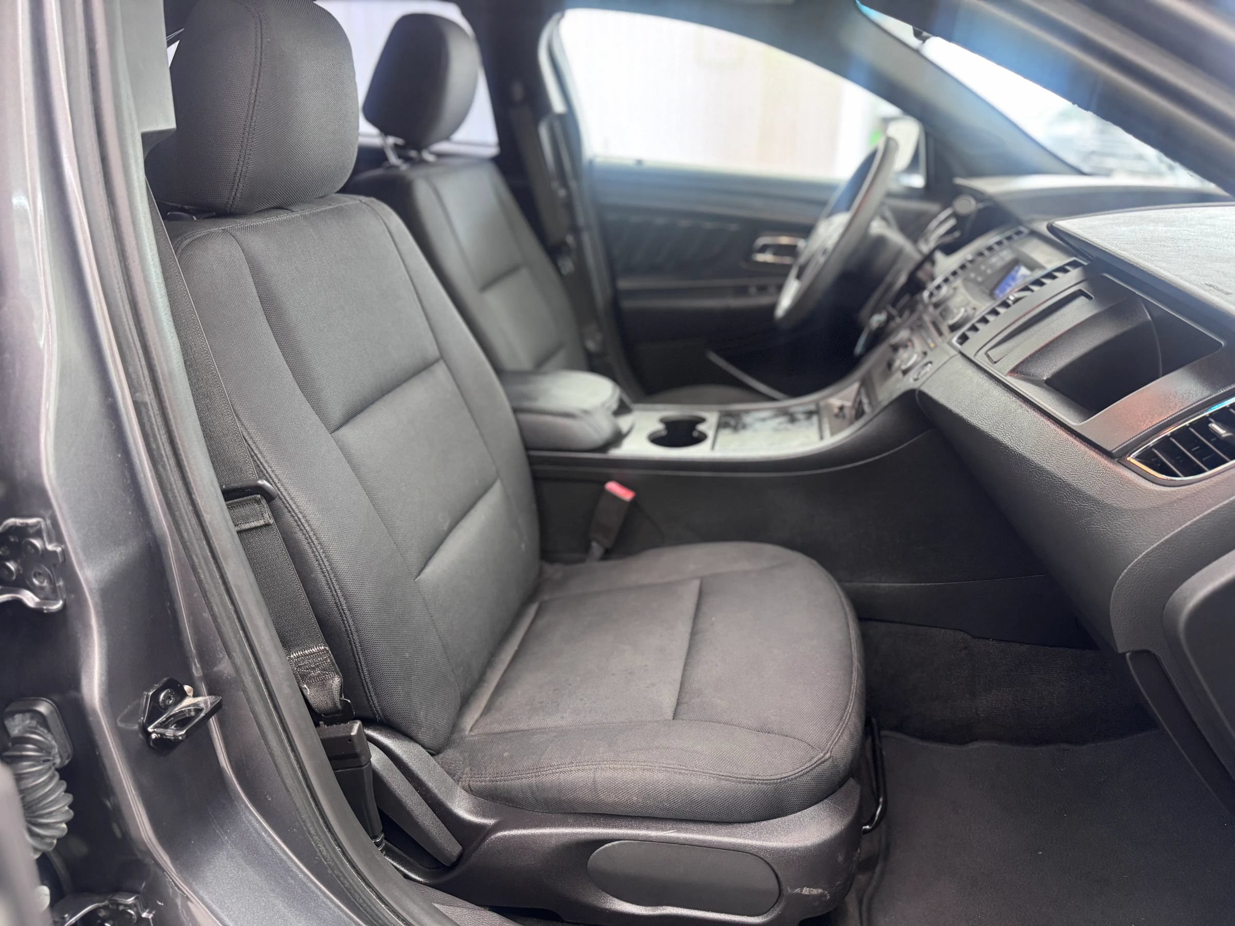 Used 2018 Ford Taurus Police Interceptor FWD image 10