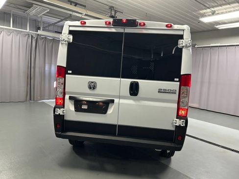 Used 2025 RAM ProMaster 2500 w/ U-Haul Equipment Group FWD image 6