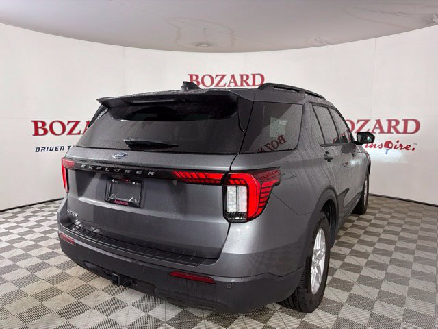 Used 2026 Ford Explorer Active RWD image 14
