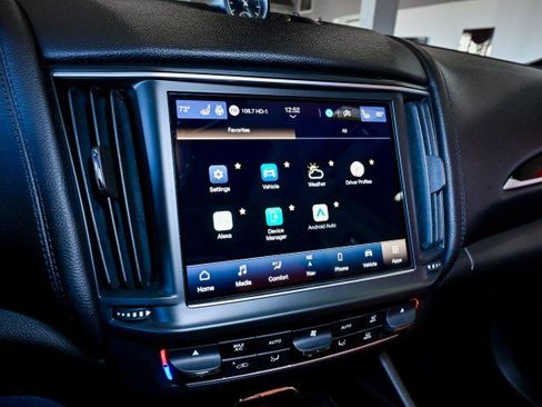 Used 2022 Maserati Levante GT image 43