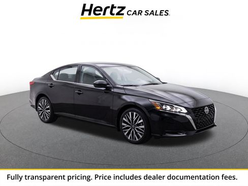 Used 2025 Nissan Altima 2.5 SV FWD image 1
