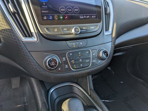 Used 2024 Chevrolet Malibu LT FWD image 22