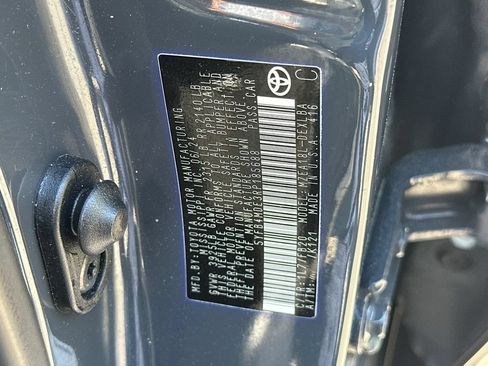 Used 2024 Toyota Corolla LE FWD image 32