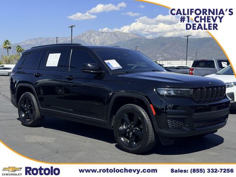 Used 2023 Jeep Grand Cherokee L Laredo AWD/4WD image 1