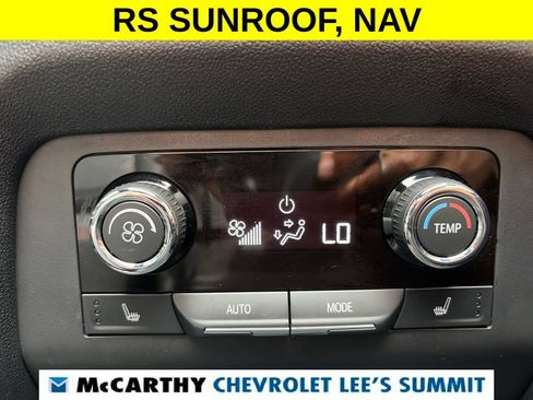 Used 2024 Chevrolet Traverse RS FWD image 39