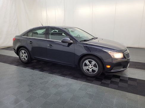 Used 2014 Chevrolet Cruze LT FWD image 11