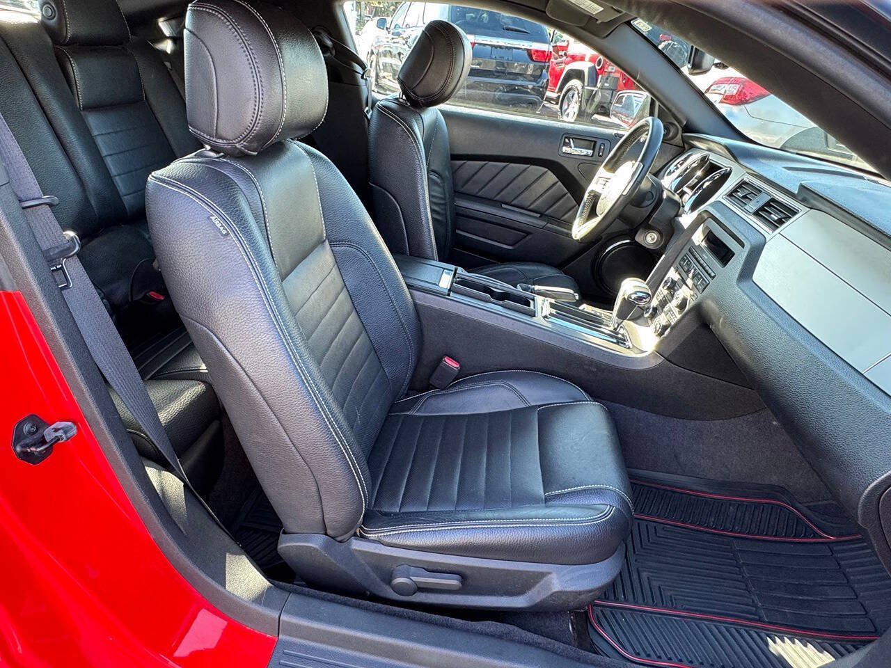 Used 2012 Ford Mustang Premium RWD image 18