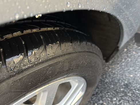 Used 2019 Chevrolet Equinox Premier image 35